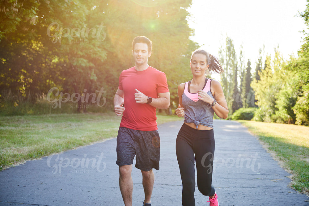 Discussion during the jogging with girlfriend